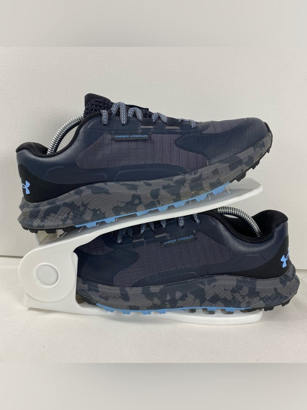 Under Armour Charged Bandit Trail 2 SP Mens 8.5 Black Blue Running Shoes